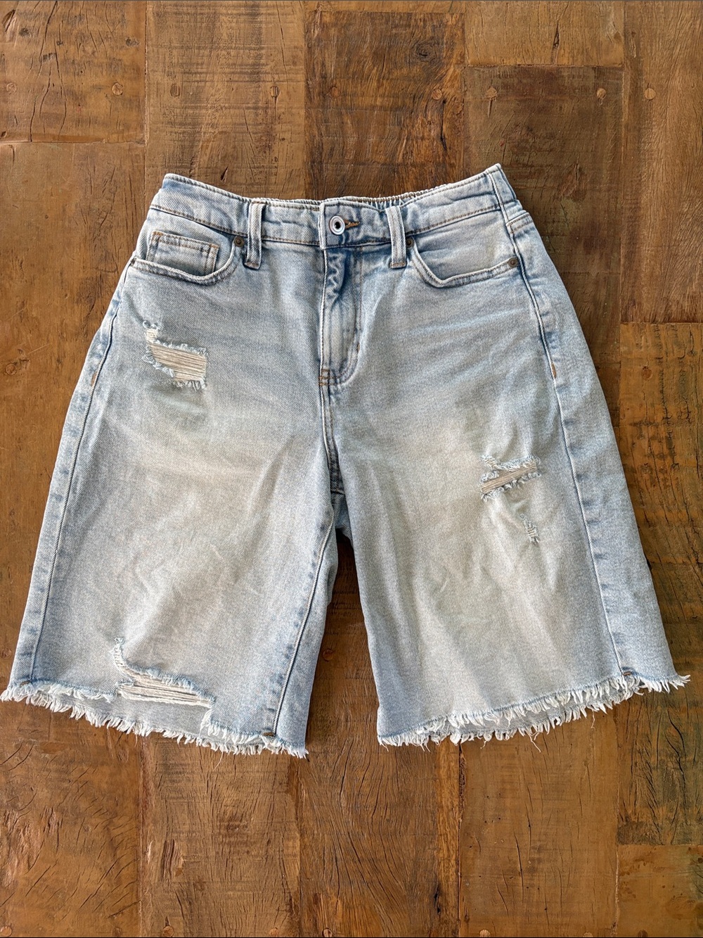 Celebrity Pink Light Wash Distressed Denim Bermuda Shorts Size XS